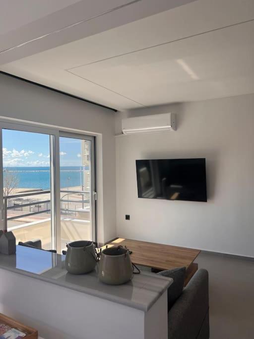 Patras Blue Sea And Sky Deluxe Apartment Esterno foto